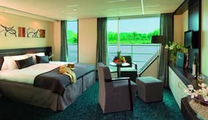 Amadeus River Cruises - MS Amadeus Elegant - Suite.jpg
